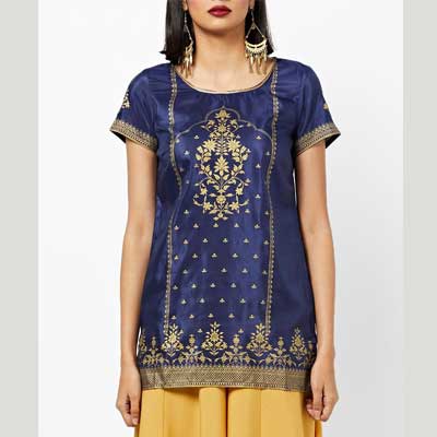 Embellished Kurti with Vented Hems