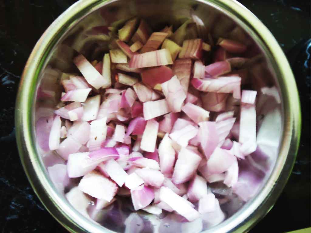 পেঁয়াজ কুচি