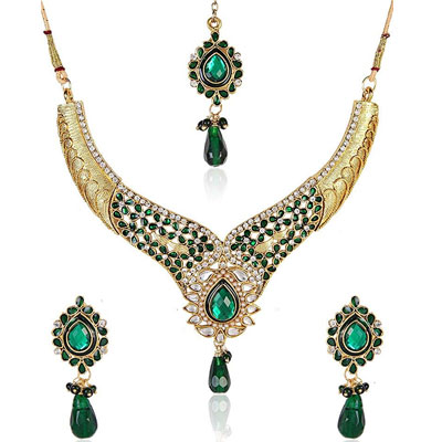 Divine Kundan Necklace Set