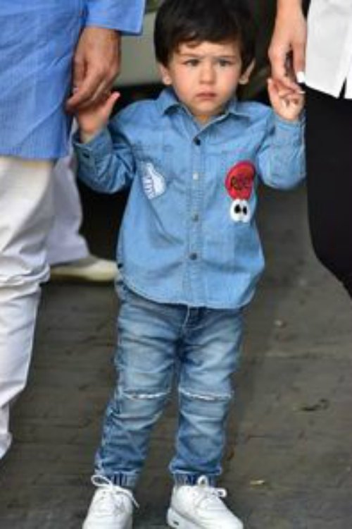 taimur denim look