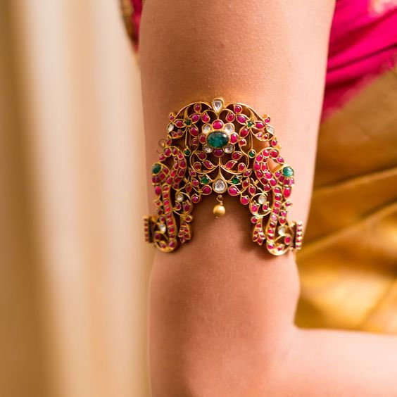 Multi-colour Bajubandh