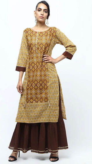 Printed Kurta With Tiered Skirt Set