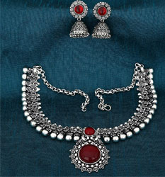 Silver Necklace with Jumki