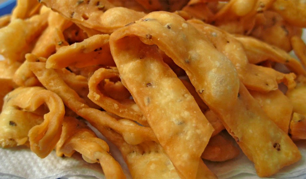 नमक पारा