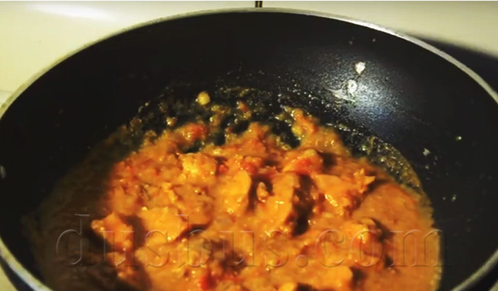 Butter chicken being prepared at home