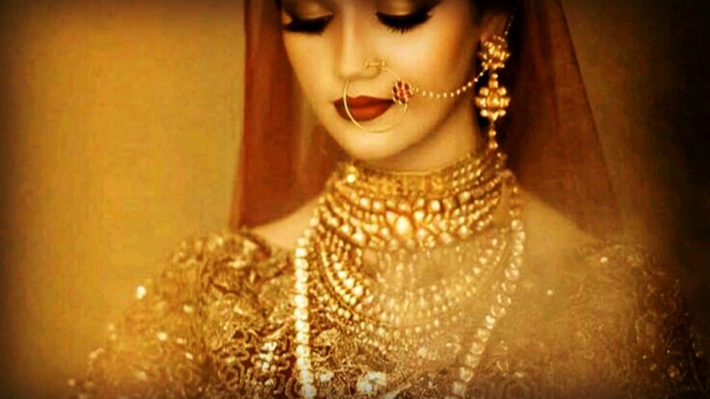 indian bride wearing jewellery