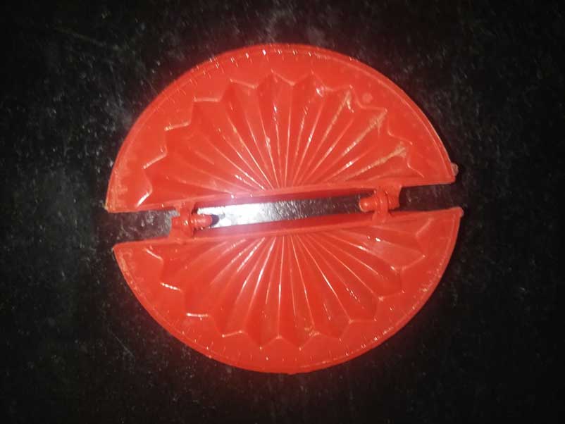 गुजिया का साँचा