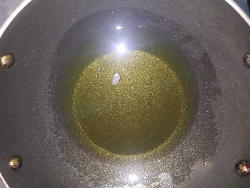 कड़ाही में तेल