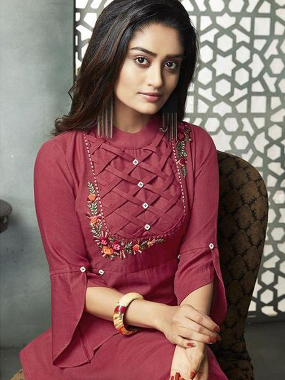 ক্রস স্টাইল বাটান নেক কুর্তি ডিজাইন