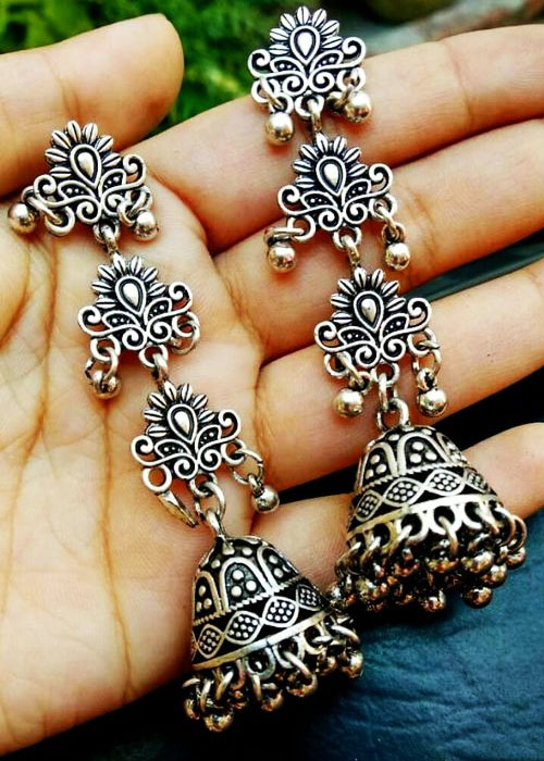 অক্সিডাইজড লং এণ্টিক ডিজাইন লং ঝুমকো