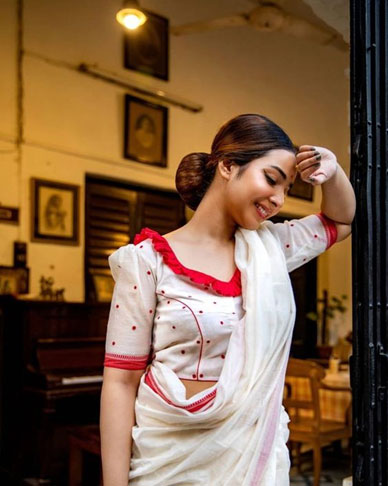Frill Neckline White Blouse Design