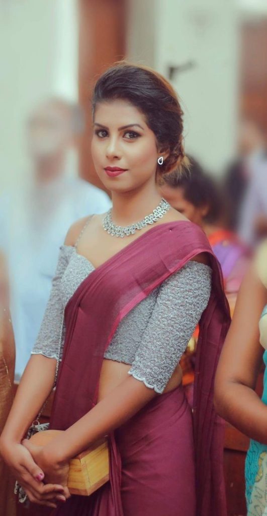 plain saree with blouse 4