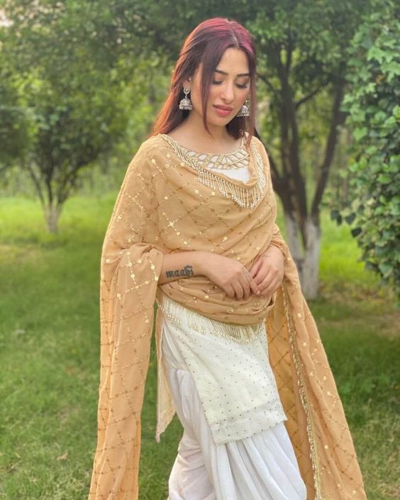 Mahira Sharma In White Suit