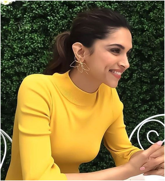  Deepika Padukone Butterfly Earrings