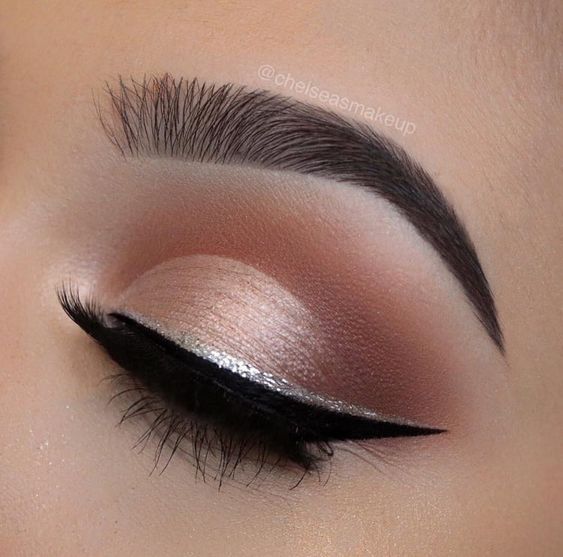 Double Shade Eyeliner