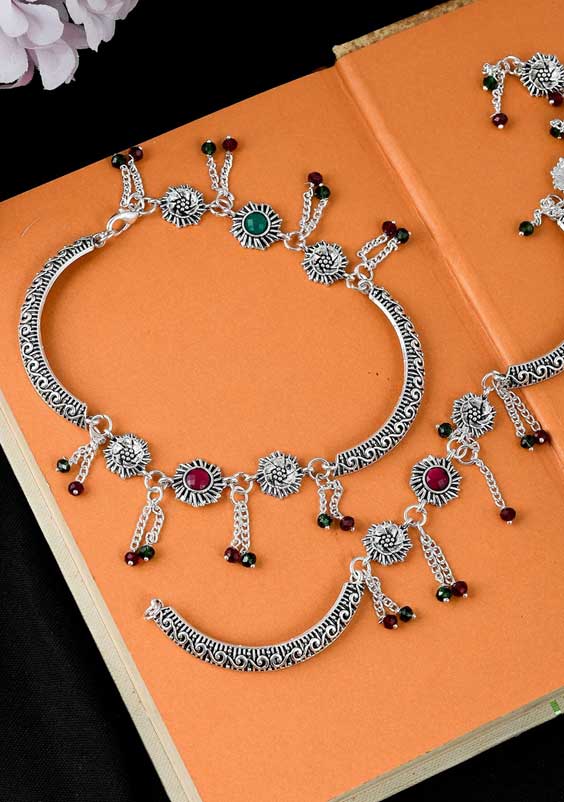 Silver Plated Red And Green Rasika Anklets