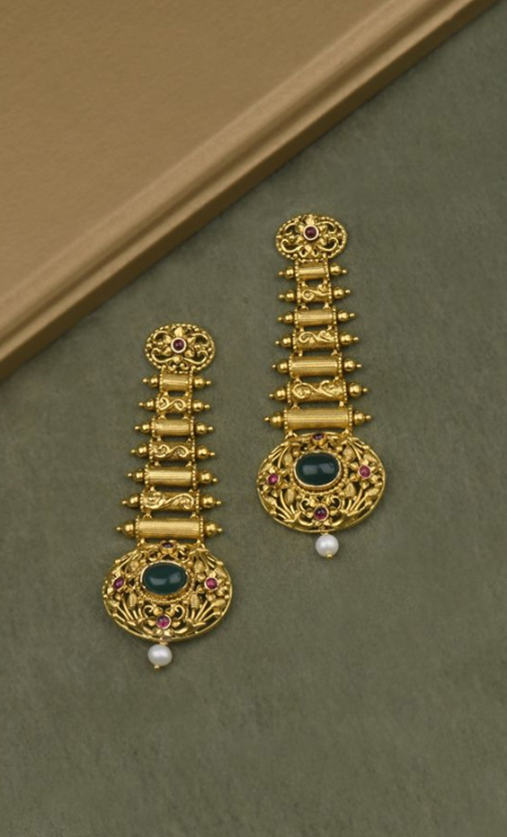 Emerald Gold Stud Earring 