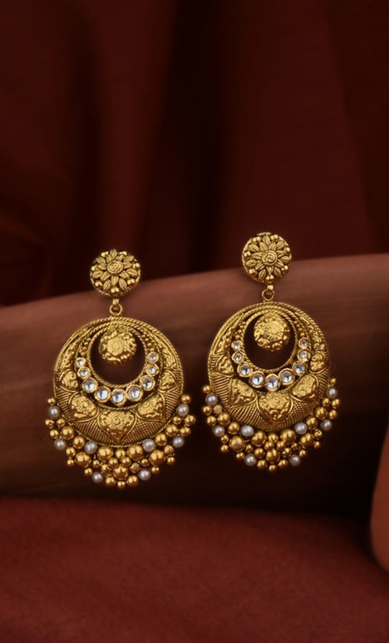 Gold And Kundan Earrings 