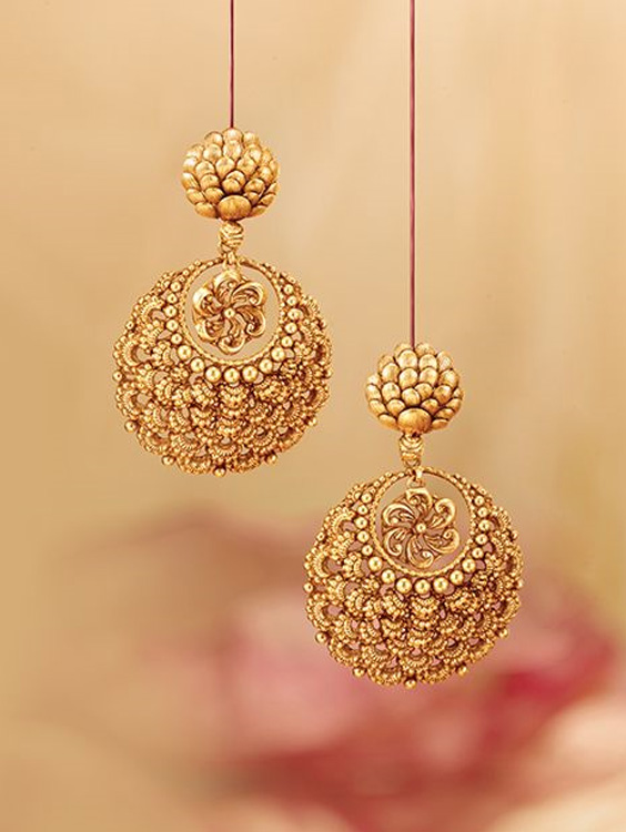 Short Gold Earrings 