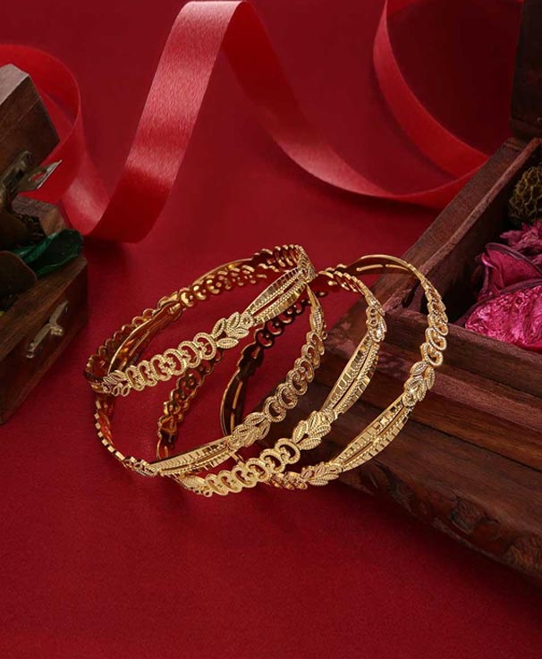 Set Of 4 Leaf Design Gold Bangles