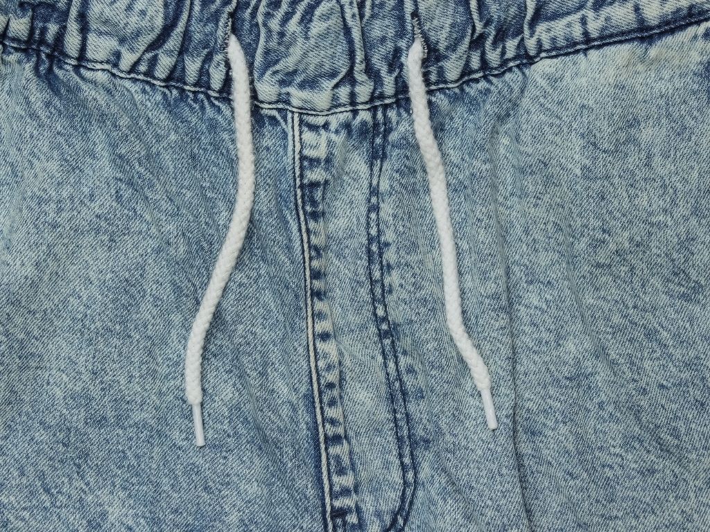 elastic in jeans