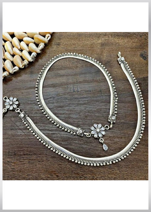 Flower Shape Silver Anklets