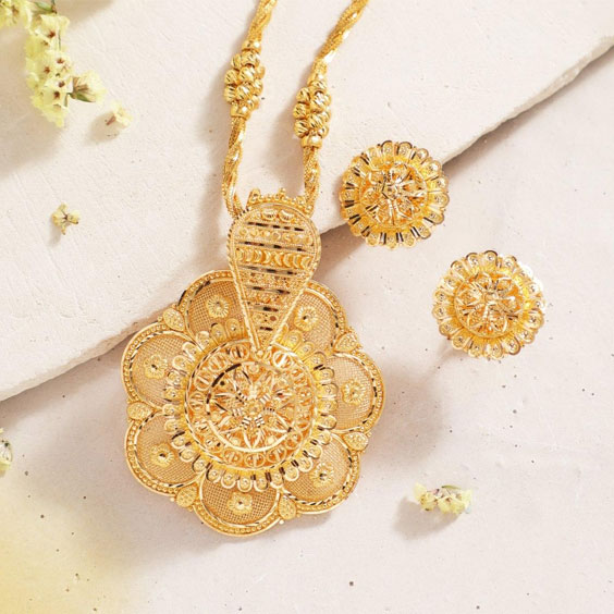 Traditional Floral Gold Pendant