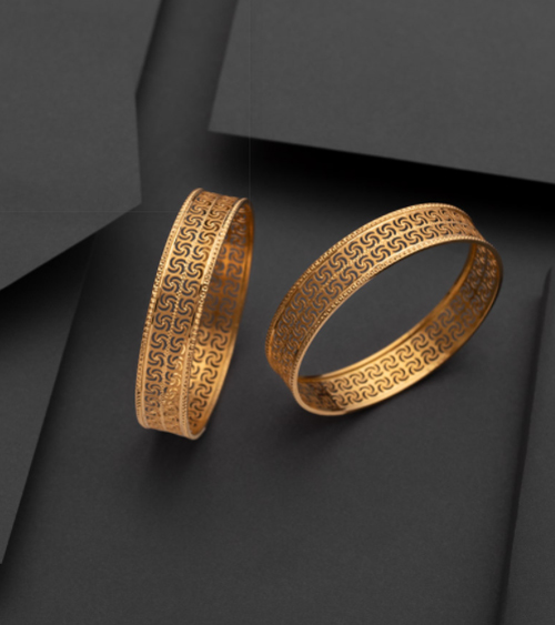 Fancy Yellow Gold Bangle