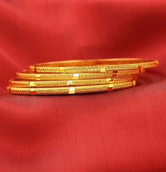 Light Weight Gold Plated Bangles