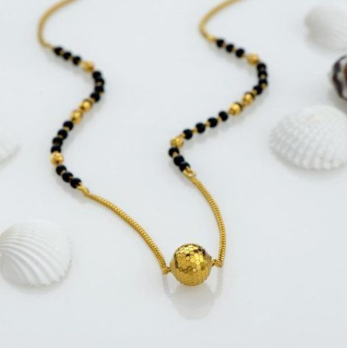 Circular Single Chain Gold Mangalstura