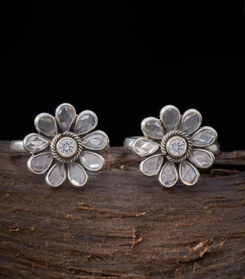 Kundan Studded Toe Rings
