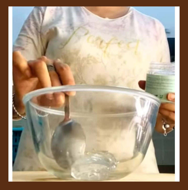 aloevera gel in bowl