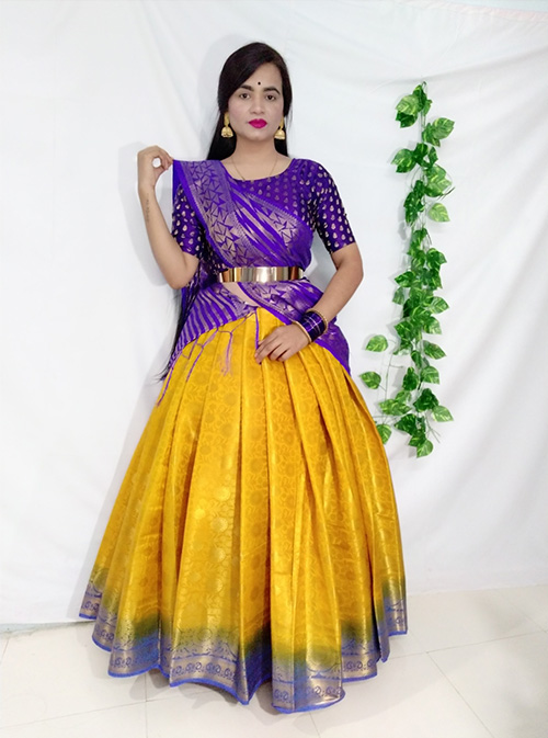 Back Side Saree Pallu Dupatta Draping