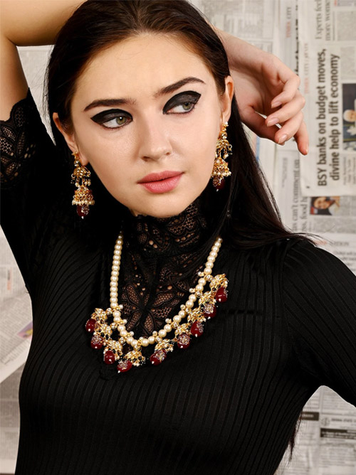 Kundan Studded Pearl Necklace