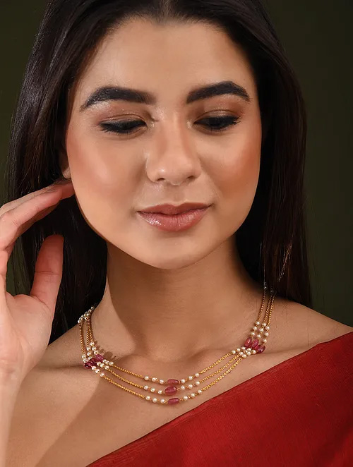 Short Length Pearl Necklace