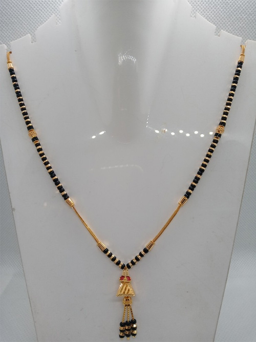 Triangular Pendant Short Mangalsutra