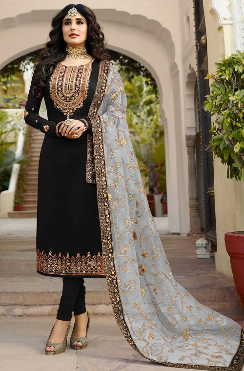 Black Chudidar Suit