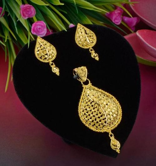 Long Gold Pendant