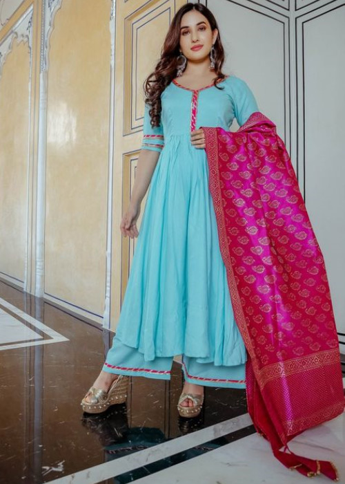 Skyblue Kurta With Pink Dupatta