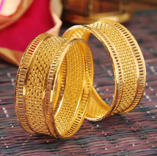 Stylish Gold Kangan