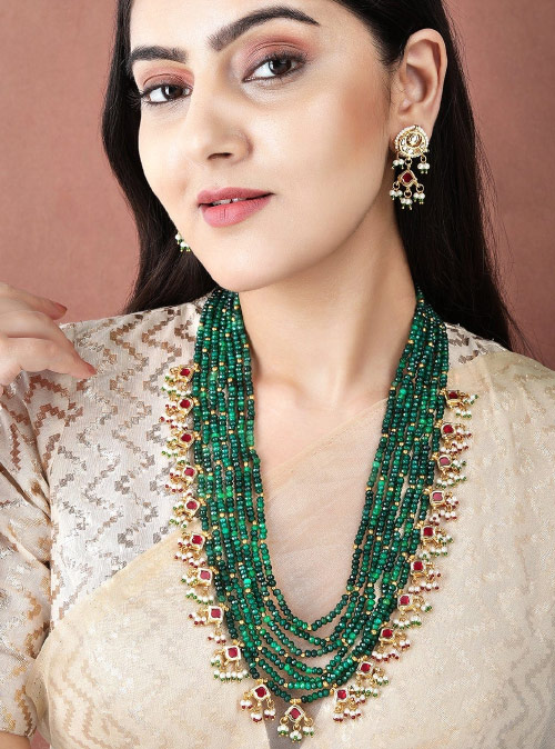 Kundan and Emerald Green Jewellery Set