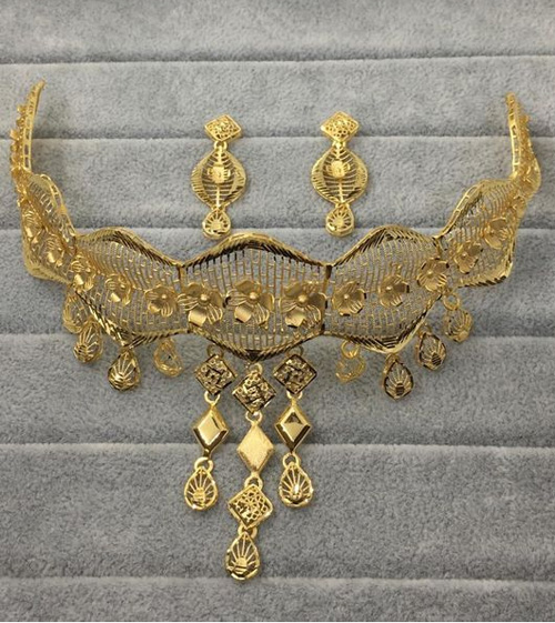 Light Weight Choker Necklace