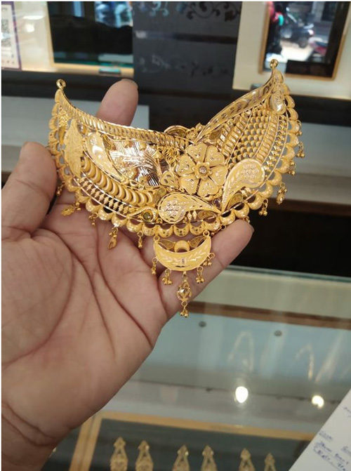 Long Shape Choker Gold Necklace