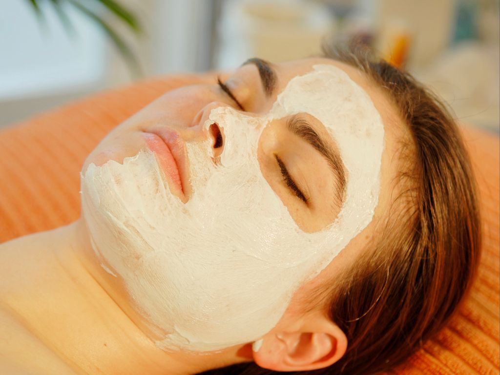 milk powder and orange juice face pack