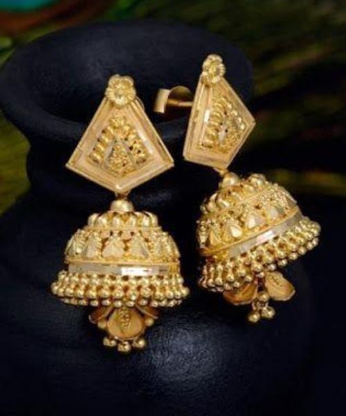 1 Triangular Shape Gold Jhumka