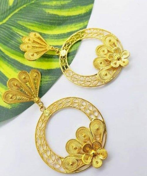 2 Circular Gold Earrings