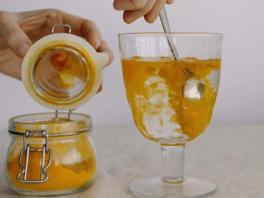 turmeric in water 