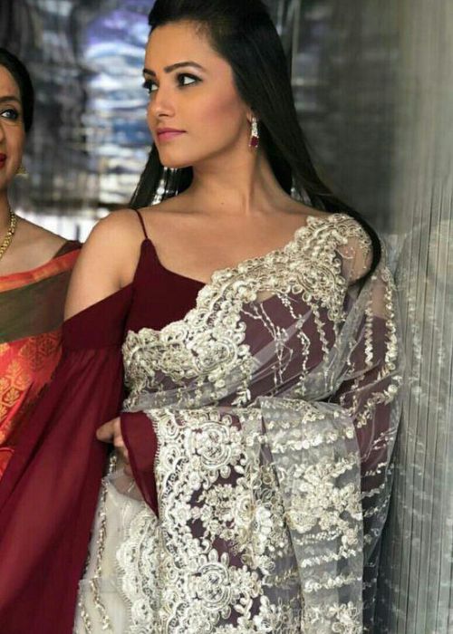 4 Transparent Saree Look