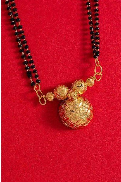 9 Single Pendant Short Mangalsutra