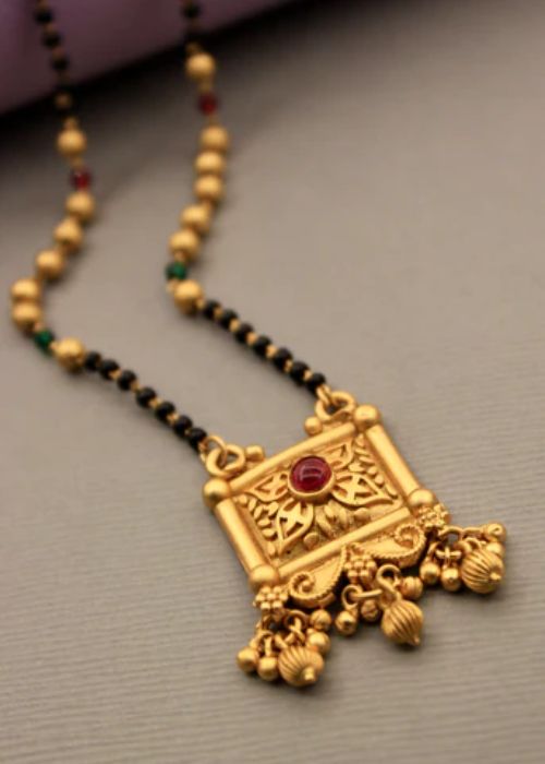 Ahilya Mangalsutra